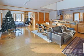 Huntsman Woods' Lodge - Image 4