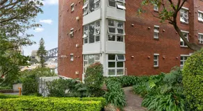 Postcard Studio - A Top-floor Lavender Bay Lookout - Image 4