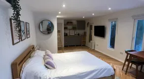 The Summerhouse - Image 2