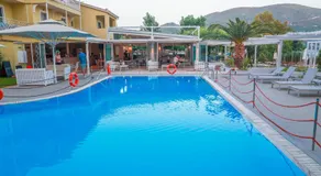 Cosmos Hotel - Image 4