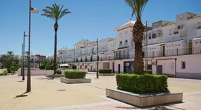 Entre mar y pinos - Image 2