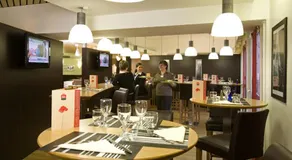 Hotel Mermoz Paris Le Bourget - Image 3