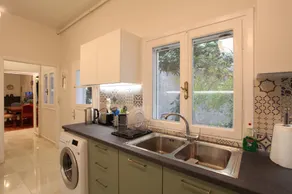 Athenian Niche in Plaka Villa by Athenian Homes - Image 4