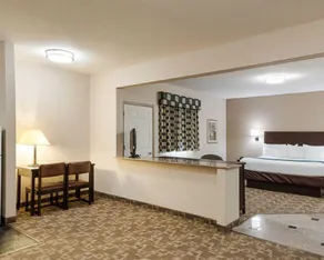 Suburban Extended Stay La Place - Image 3