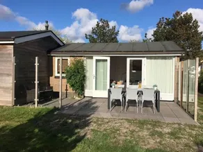 Holiday home with private garden by the sea - Image 3