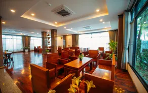 Sisombat Plaza Hotel - Image 3