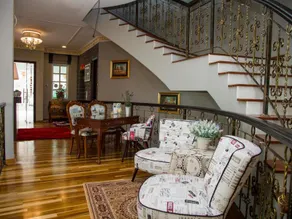 Smurf Inn Homestay - Image 2
