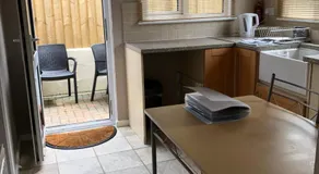 The Annexe Room Hea Close - Image 4