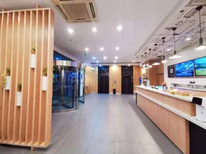 Hanting Hotel Weihai Railway Station - Image 2