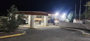 Heritage inn & suites - Image 3