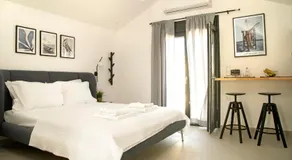 St. Nicolas Soho Apartments - Image 2