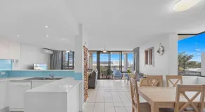 Beach Days, Ocean Rooftop & Spa - Sleeps 8 - Image 3