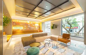 Orange Hotel Shanghai North Xizang Road Subway Station - Image 2