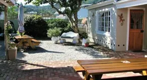 Keedols Inn & Backpackers - Image 4