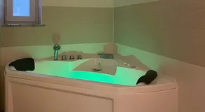 R Home - Image 3