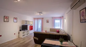 Apartment Blaženka - Image 2