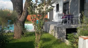 CUGNAUX Toulouse Metropole OUEST Chambre Privée de Luxe - SDB WC privée Terrasse Piscine Aqua Bike - Image 3