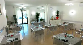 Hotel Aurora - Image 4