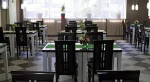 Garni Hotel Tri O - Image 2