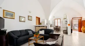 Casa de férias \"Alezio Via Costa\" com terraços privados e jardim privado - Image 3