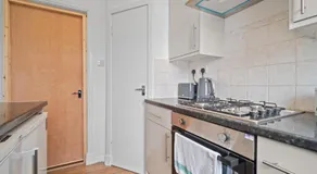 Whiteside 3 Bedroom Apartment - Bathgate - Image 3