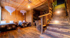 Vintage Cottage - Image 3