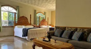 Indigo Beach Villa - Image 2