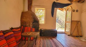 Wolf Totem Steam Punk Guesthouse - Image 2
