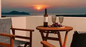 Naxos Balcony Apartments - Image 3