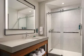 Doubletree By Hilton Greenville Airport - Image 2