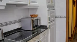 Apartamento Muy Amplio, con WiFi y a 12 Minutos del Centro - Image 3