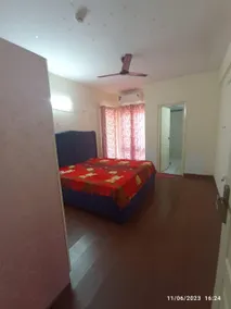 LUXURY AC  Rooms in  posh society (YASH HOME STAY) - Image 2