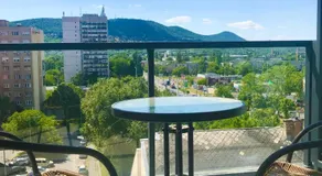 SWEET HOME Apartman , 30sqm studio, free private parking, mountain view, balcony, 20 min from downtown - Image 4