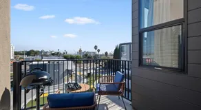 Near Beach & Airport with King Bed & EV Charger - Image 4