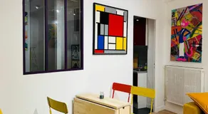 POP appART Appartement Artiste configuré en Galerie dArt à 200 m du centre ville avec Climatisation et Parking privé et securisé gratuit dans copropriété - Image 5
