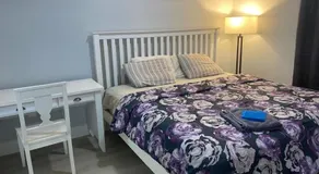 Stylish Room 8Mins to Newark Airport - Image 2