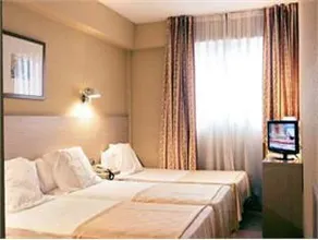 Hotel Burlada - Image 3