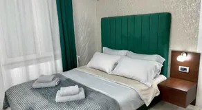 Pink House Apartments - Image 2