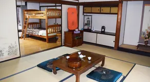Share House Amigos - Image 2