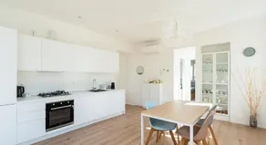 Mezzegra Apartments - Image 3