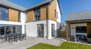 4 Bed in Holsworthy oc-85673 - Image 4