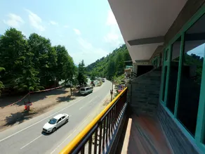 The Shalangco Villa Deluxe Room with Balcony - Image 3