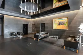 A Stylish 2BR Apt with City Views in Southbank - Image 3
