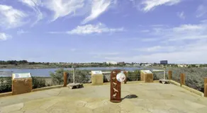 1000#4 Modern Beach Home, Steps from Sand w/AC! - Image 5