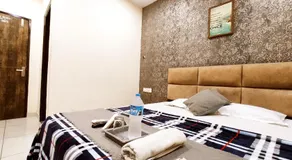 THE HEAVEN HOMESTAYS - A Budget Rooms By Dhesi Group - Image 4