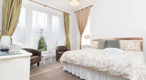 Dolafon Guest House - Image 2