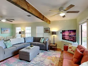 Caprice Cottage - Sun Harbor Cottage #1 - Image 2