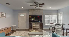 Mueller Escape - Sleeps 7 Near DT - Image 2