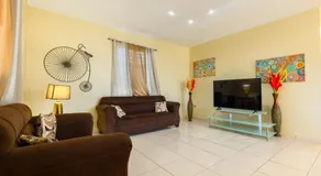 Colinas del Atlantico Vacational House 2nd Floor - Image 2