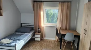Pokoje do wynajęcia- tanie noclegi, blisko TARGI KIELCE, Jaworznia 160 - Image 2